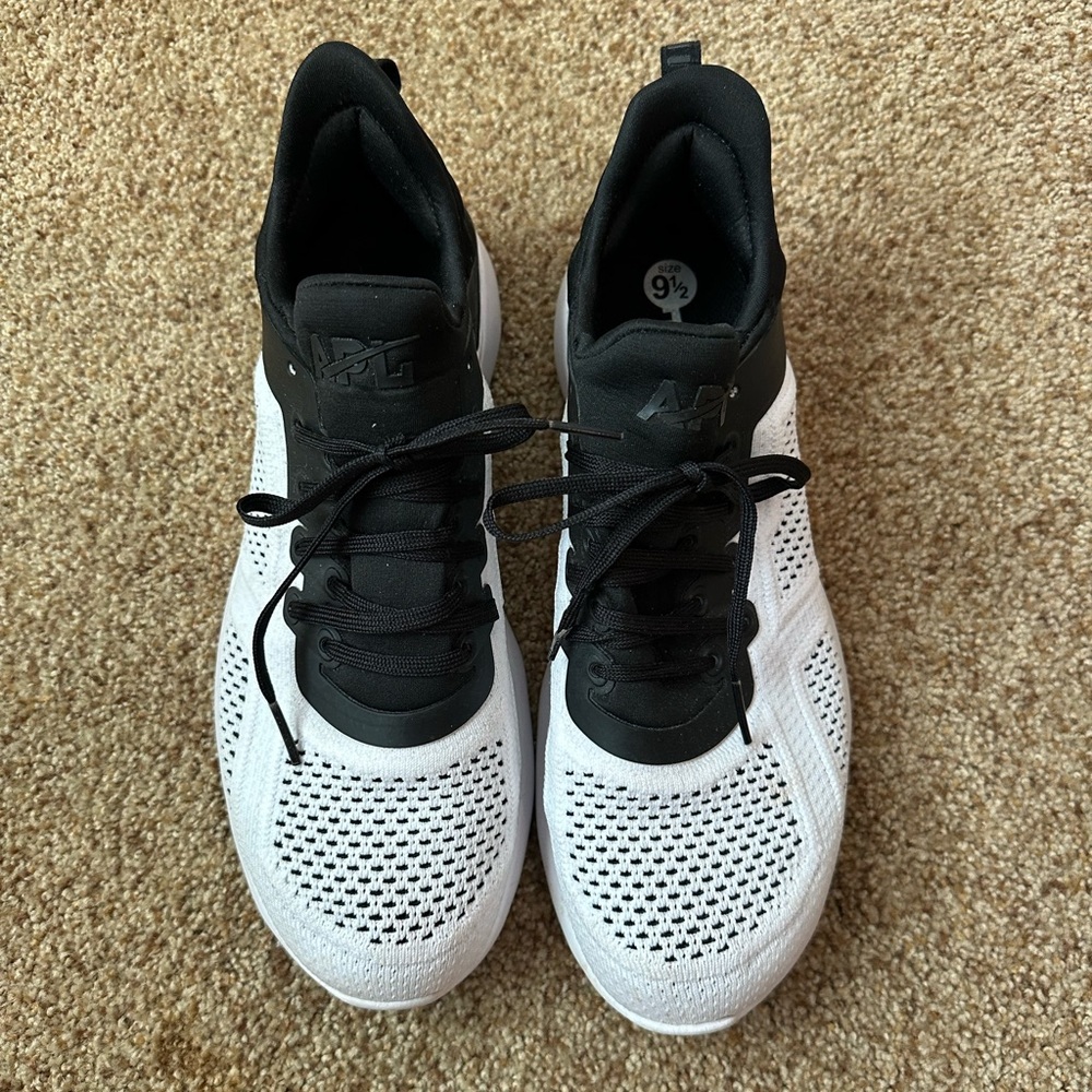 APL Athletic Propulsion Labs TechLoom Tracer Size 9.5